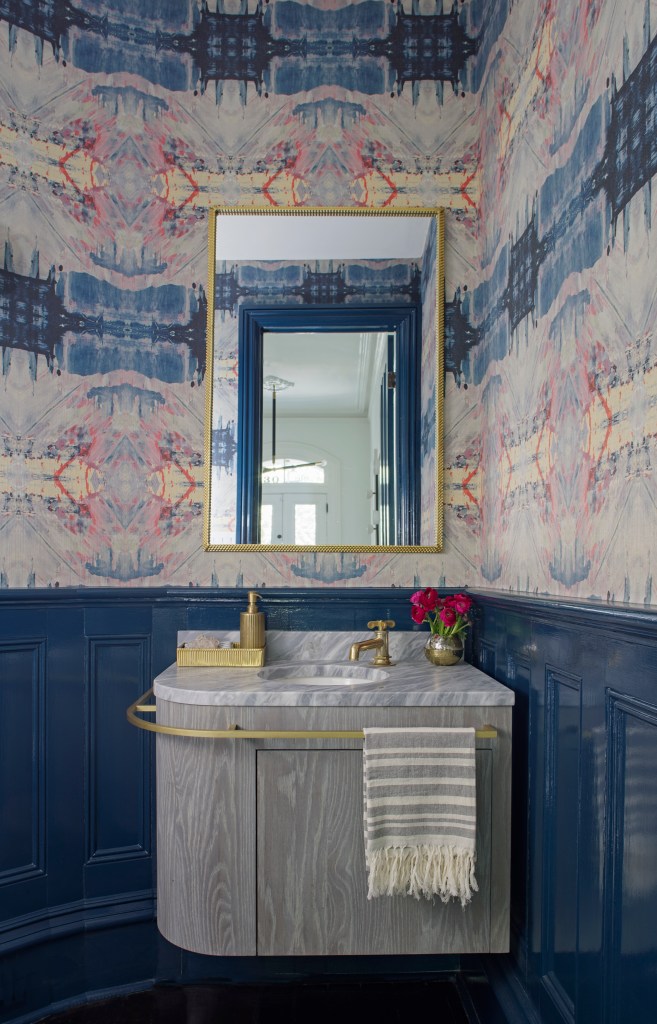 Colorful Wallpaper in a Bathroom